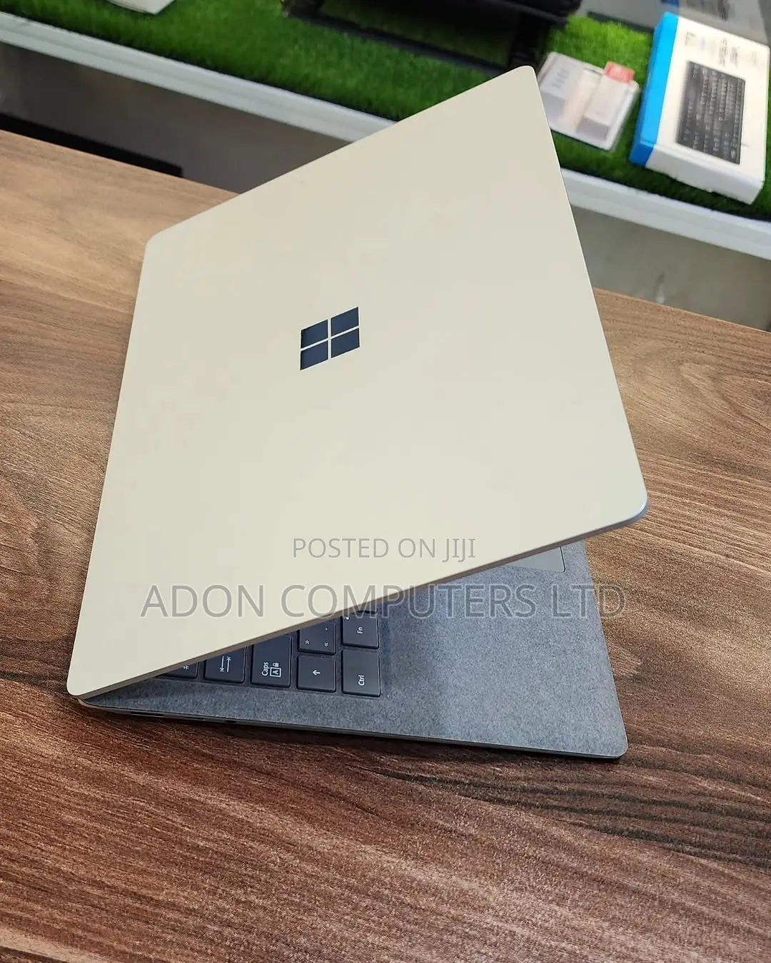 Laptop Microsoft Surface Laptop 8GB Intel Core i5 SSD 256GB
