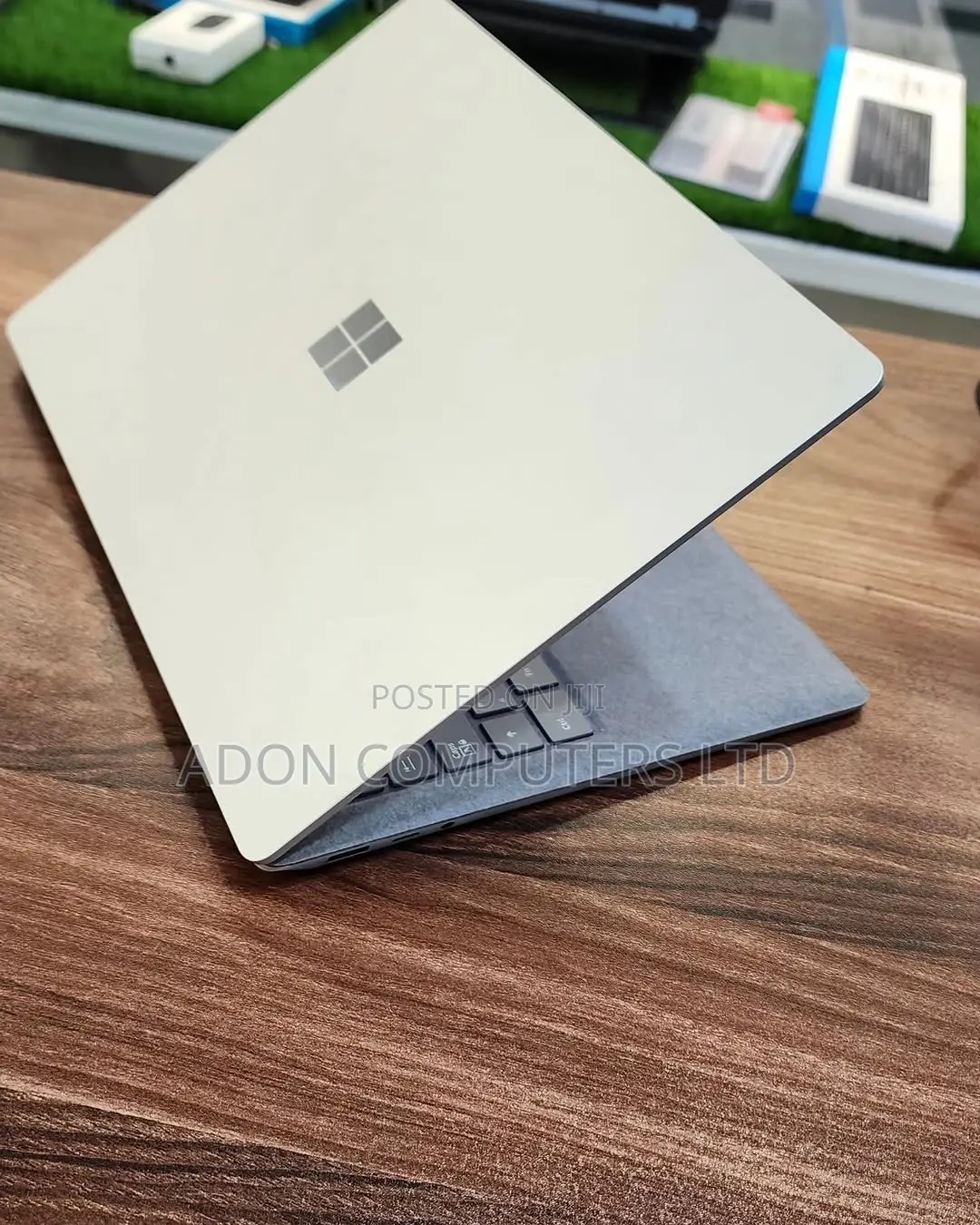 Laptop Microsoft Surface Laptop 8GB Intel Core i5 SSD 256GB