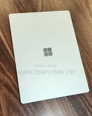 Laptop Microsoft Surface Laptop 8GB Intel Core i5 SSD 256GB