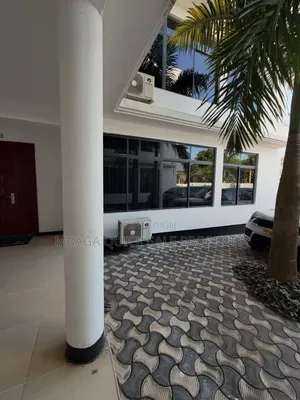 Furnished 2bdrm Apartment in Oyster Bay for rent