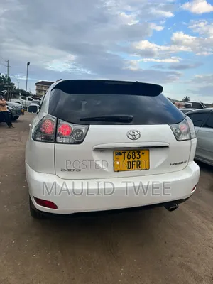 Toyota Harrier 2004 White
