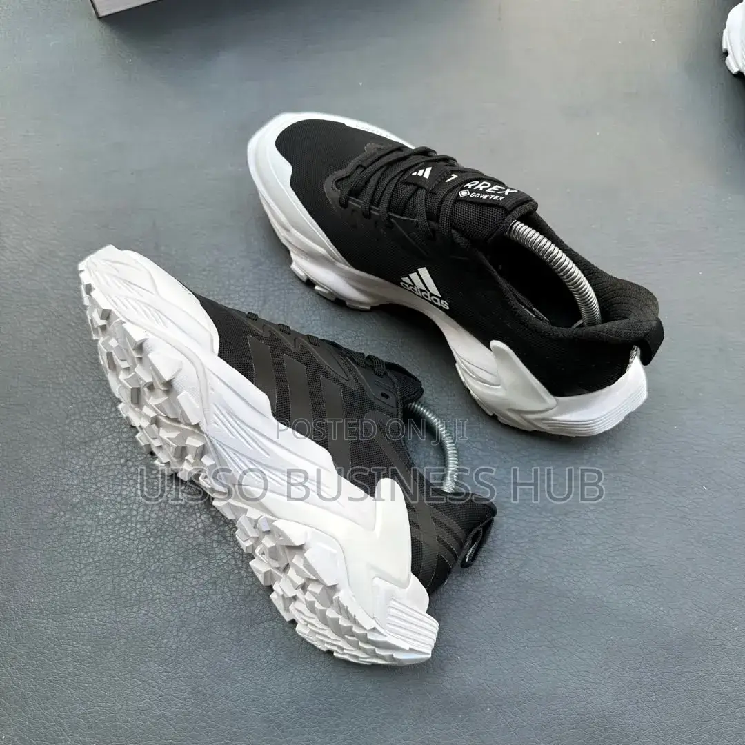 New Og Didas Shoe's