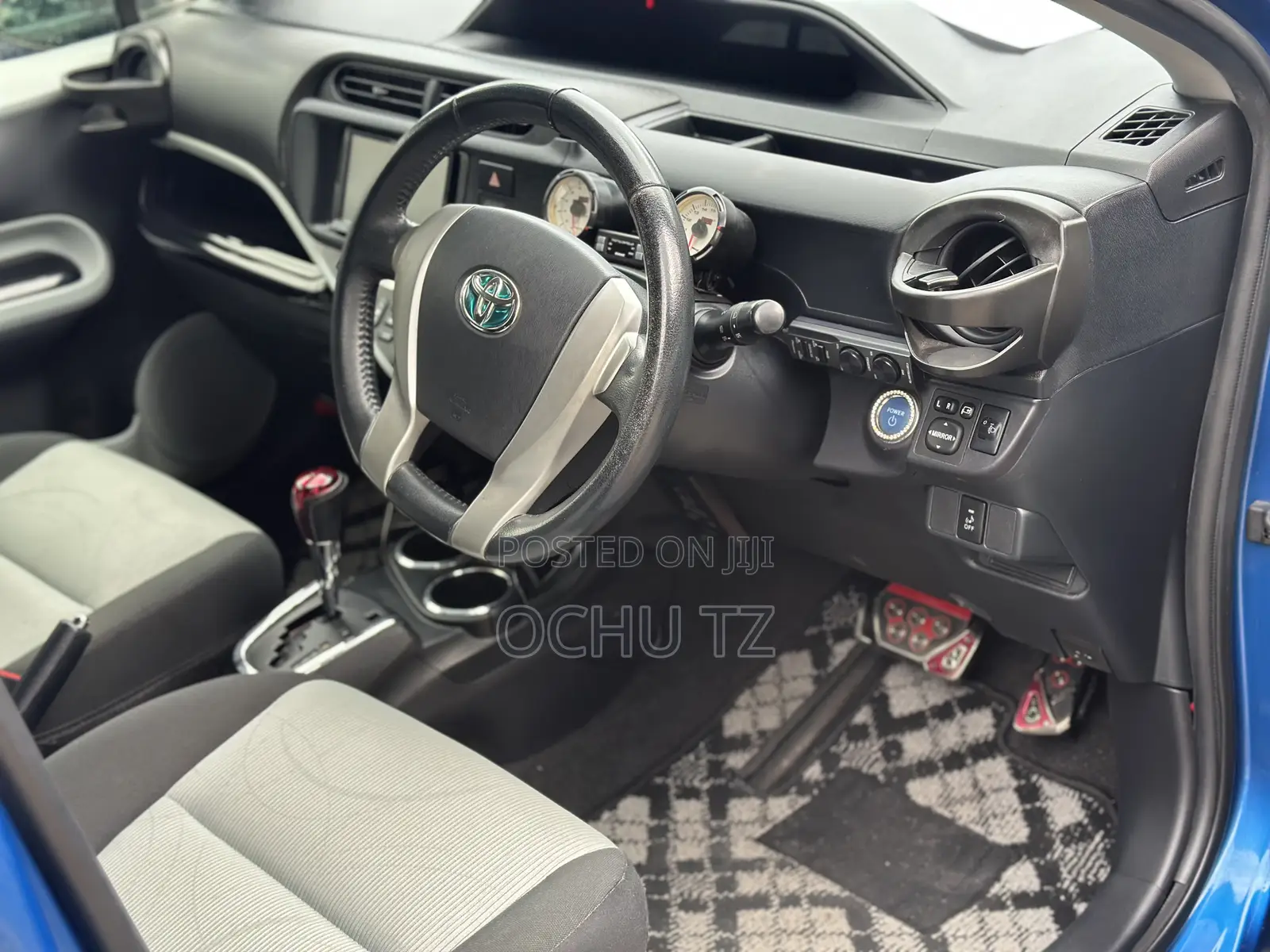 Toyota Aqua 2013 Blue