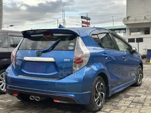 Toyota Aqua 2013 Blue