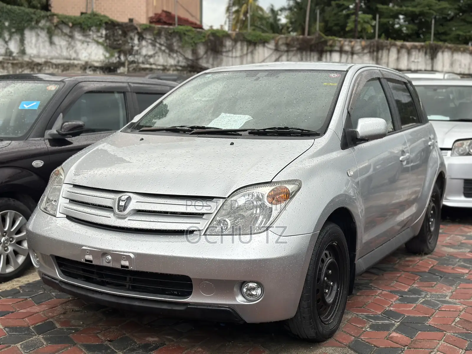Toyota IST 2003 Silver