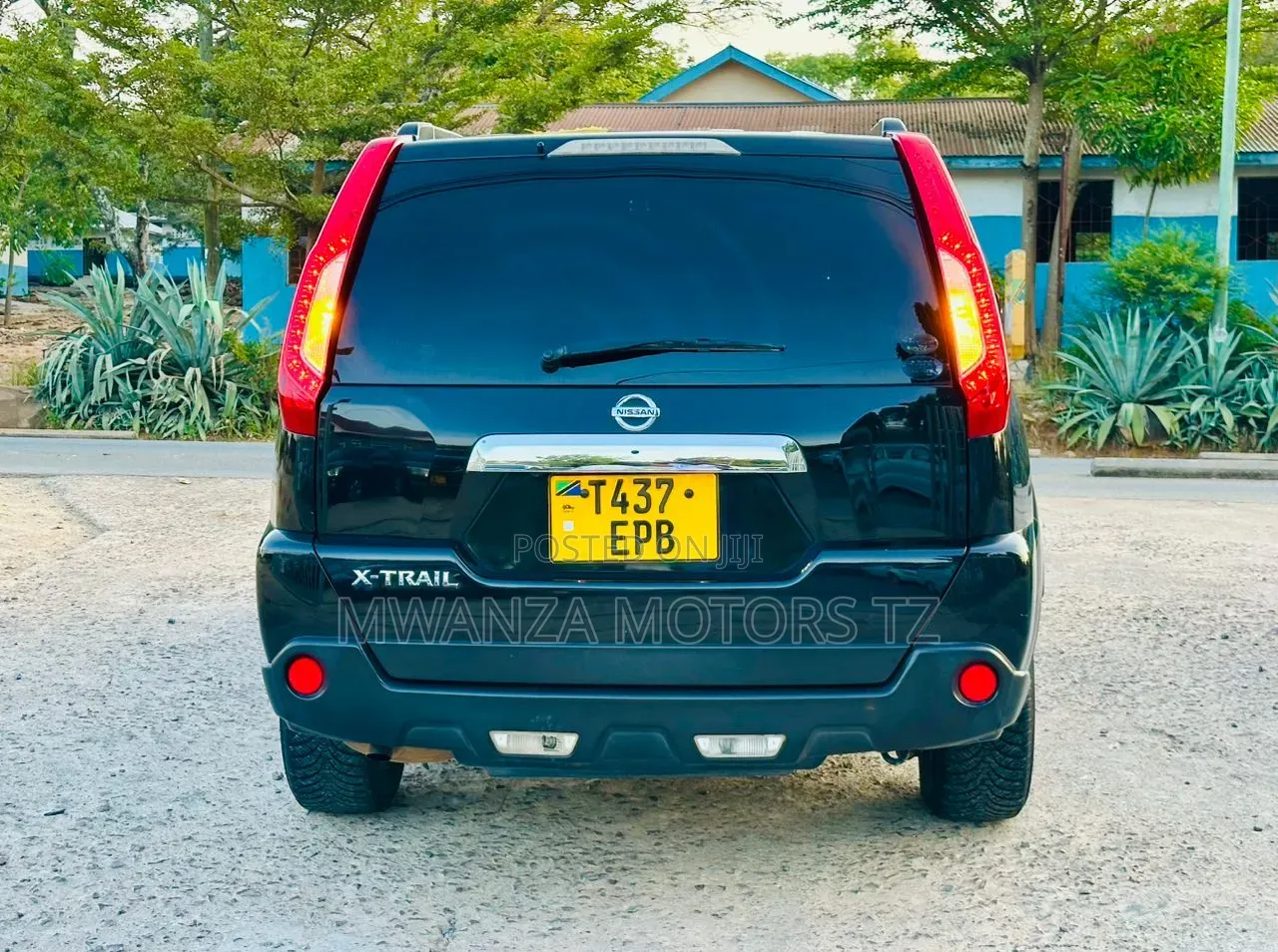 Nissan X-Trail 2011 Black