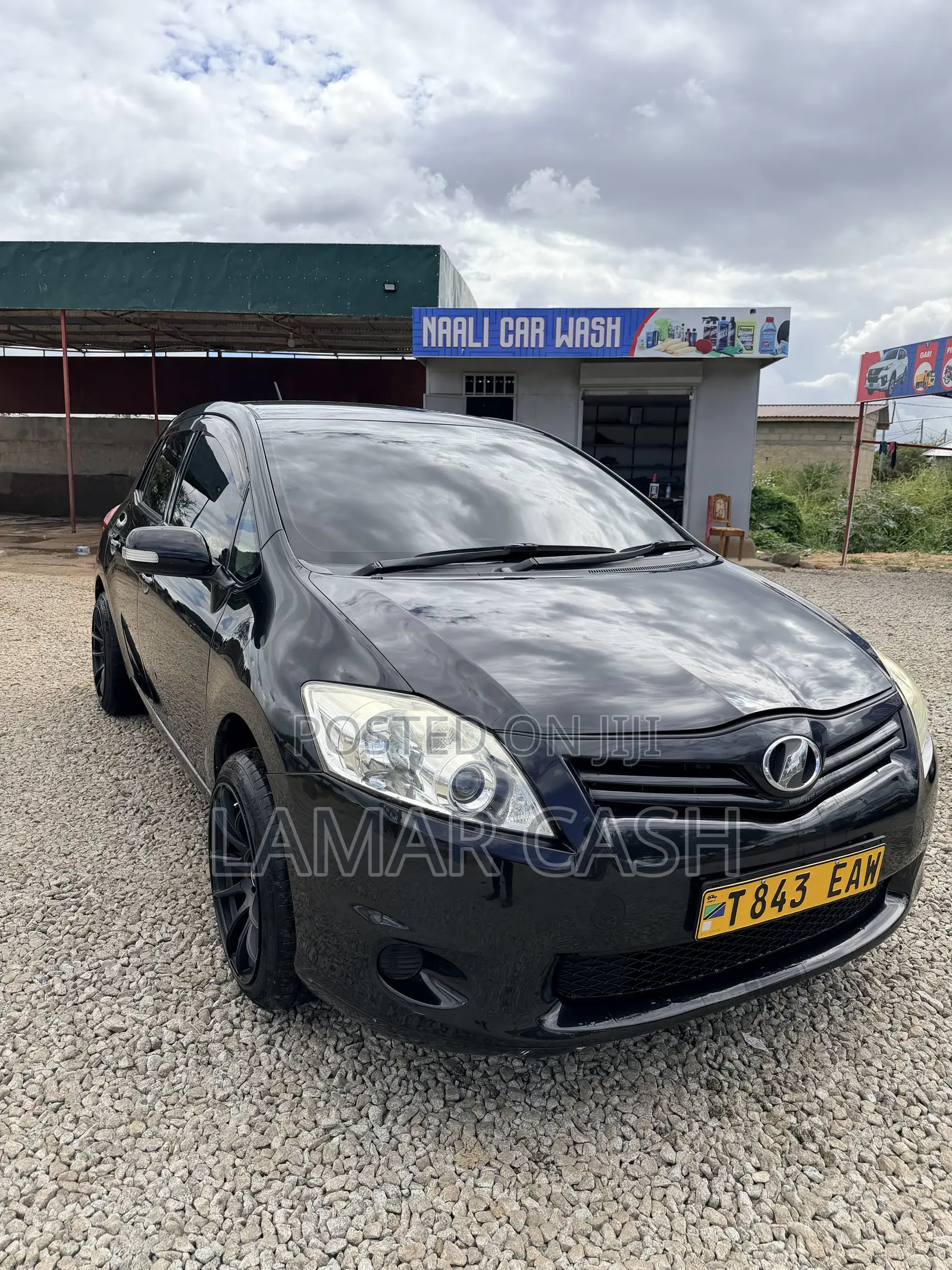Toyota Auris 2011 Black