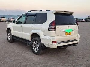 Toyota Land Cruiser Prado 2006 White
