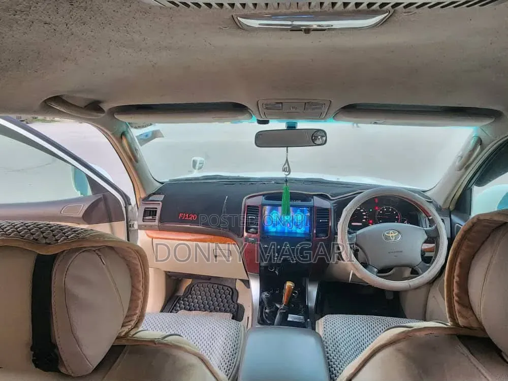 Toyota Land Cruiser Prado 2006 White