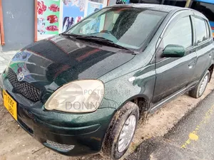 Toyota Vitz 2004 Green