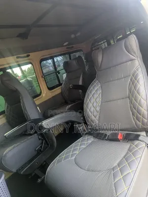 Toyota HiAce 2008 Yellow