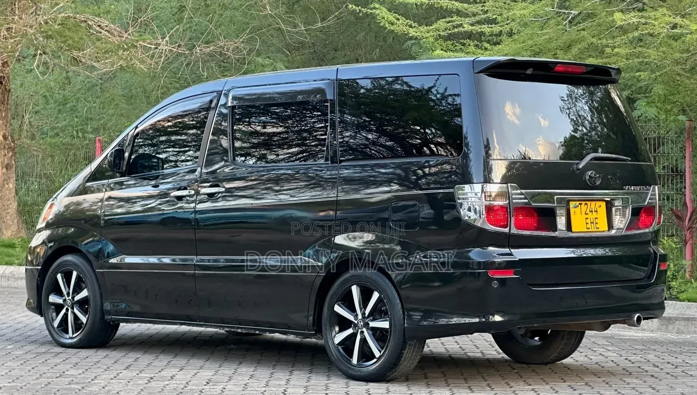 Toyota Alphard 2004 Black