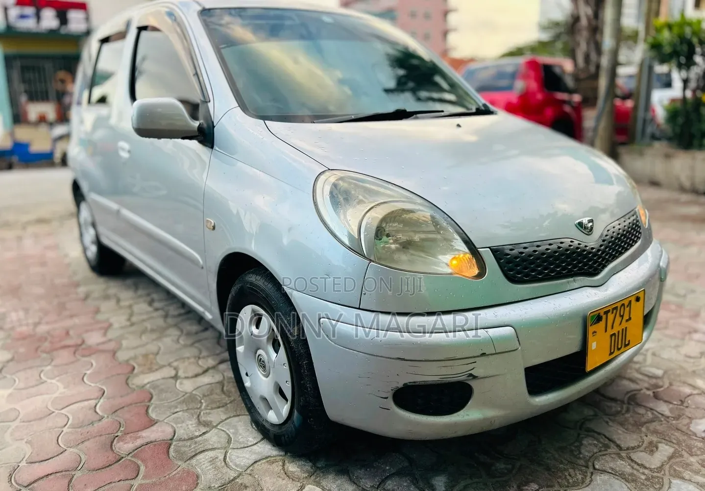 Toyota Fun Cargo 2005 Silver