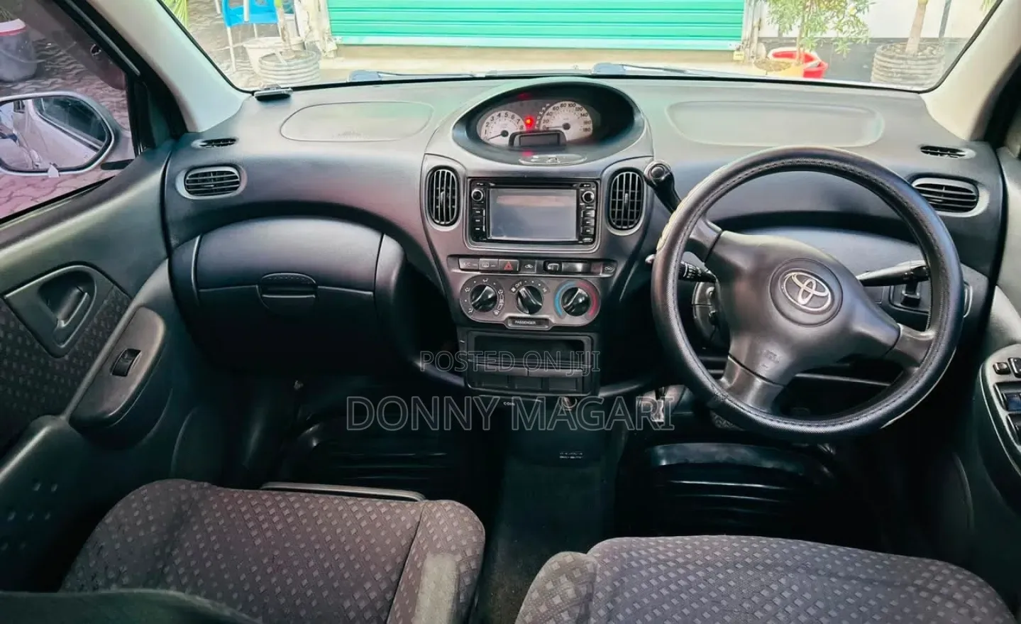 Toyota Fun Cargo 2005 Silver