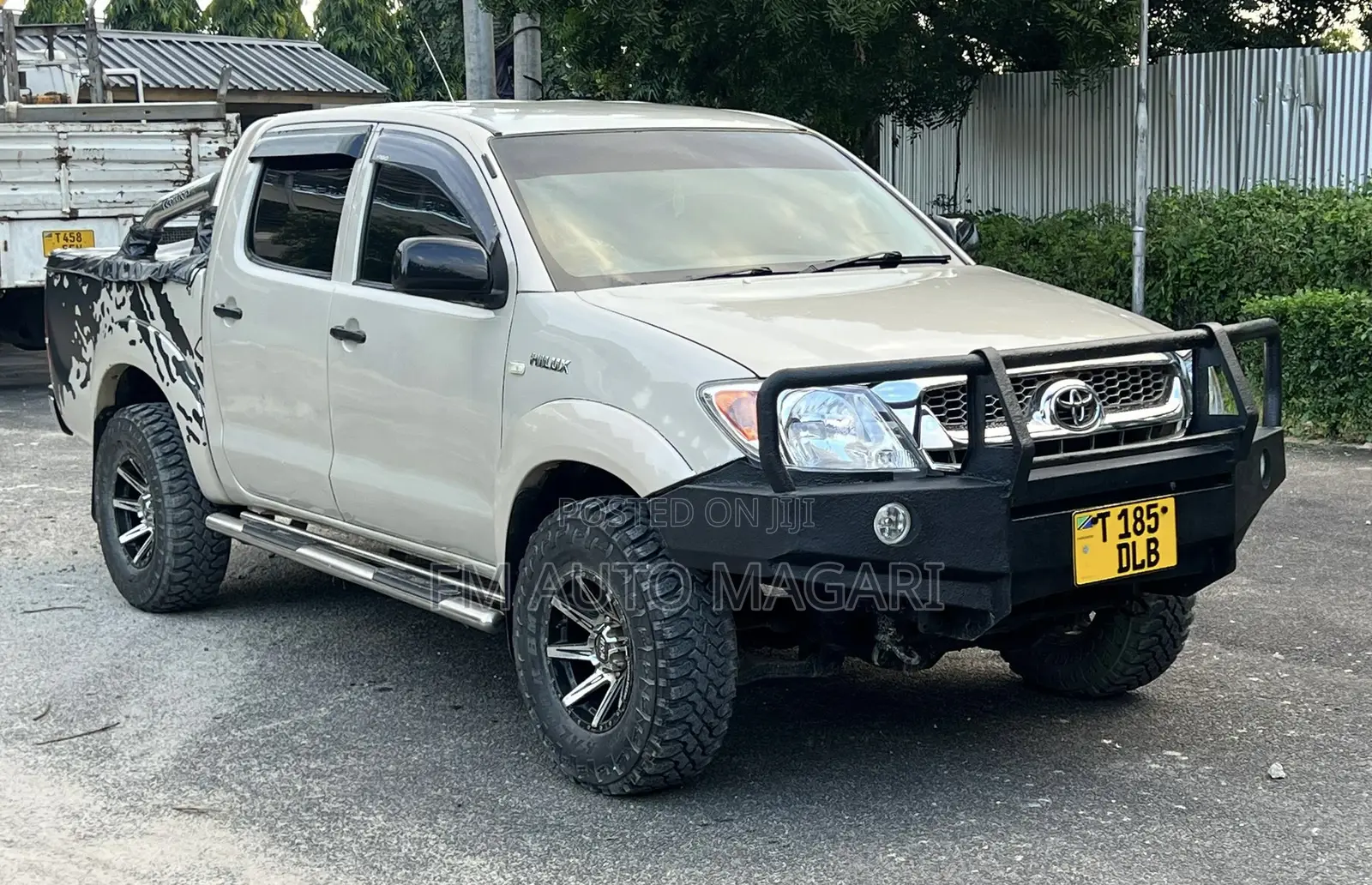Toyota Hilux 2008 White