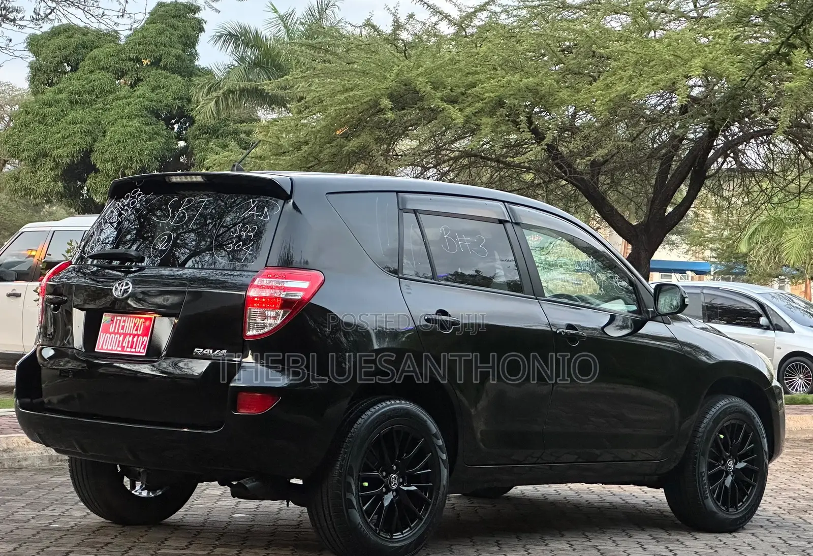 Toyota RAV4 2010 Black