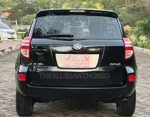 Toyota RAV4 2010 Black
