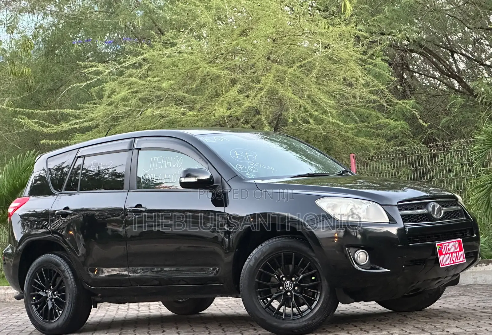 Toyota RAV4 2010 Black