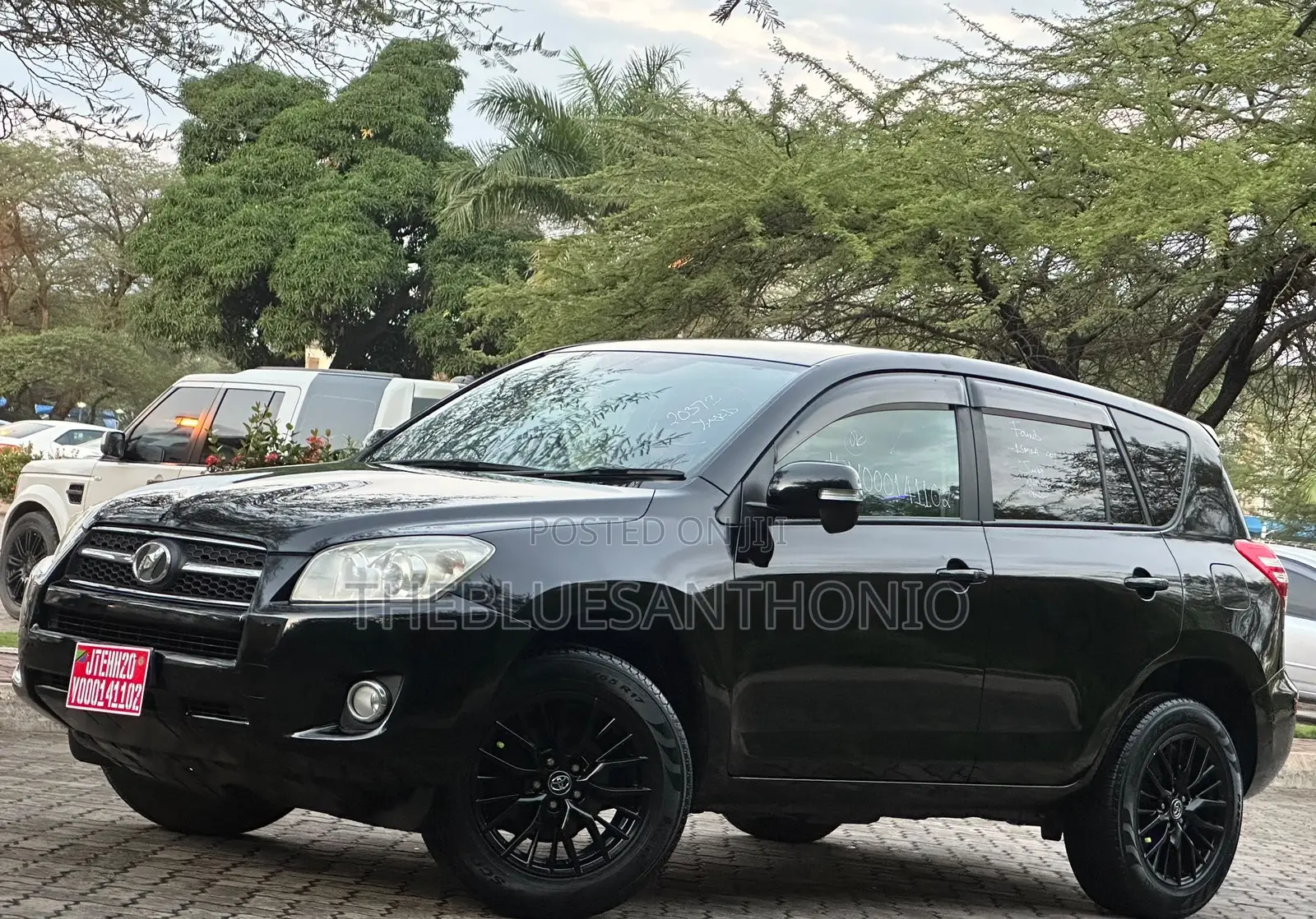 Toyota RAV4 2010 Black
