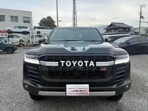 Toyota Land Cruiser LC300 2023 Black