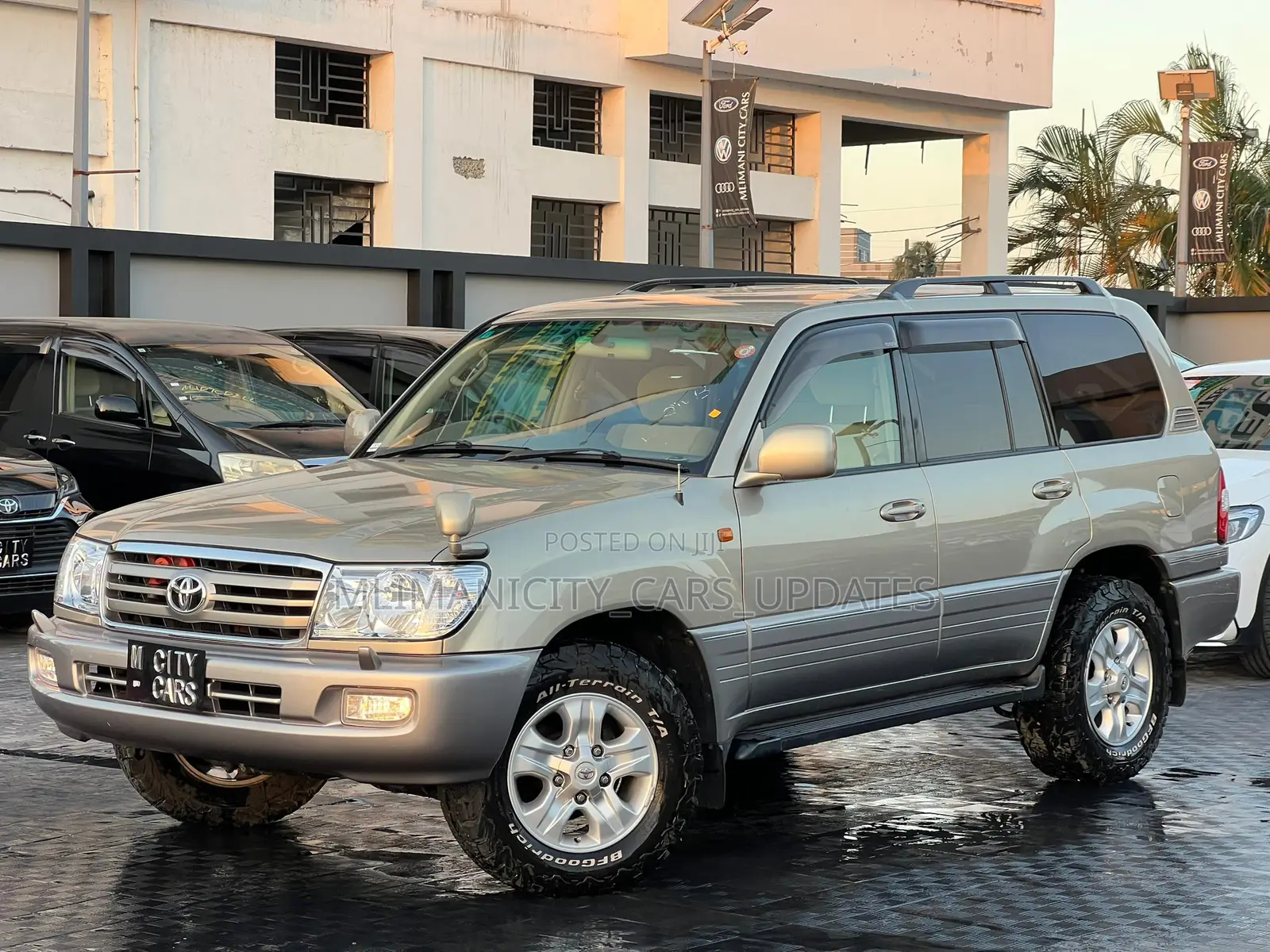 Toyota Land Cruiser 100 4.2 2006 Gray