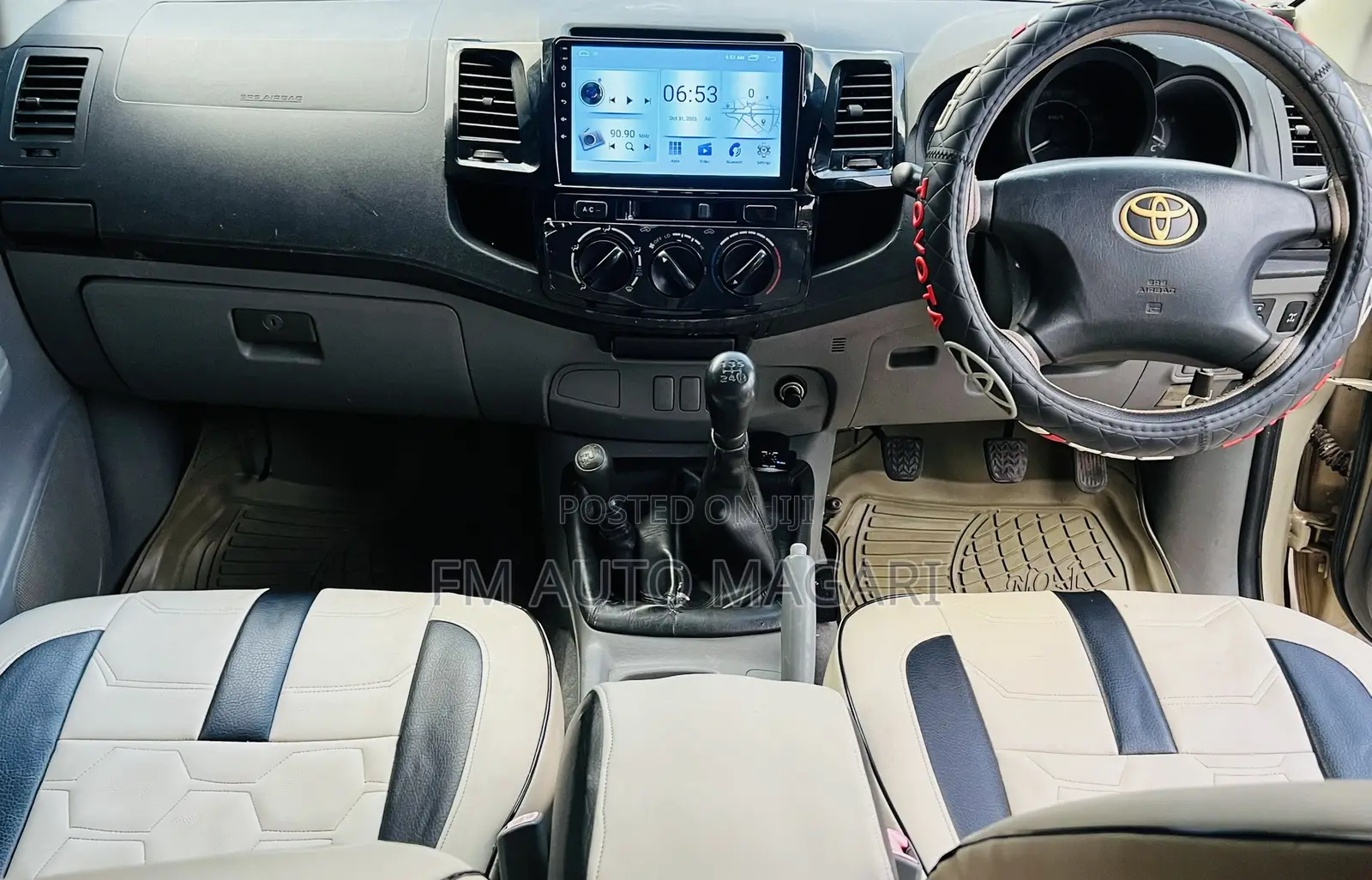 Toyota Hilux 2008 White