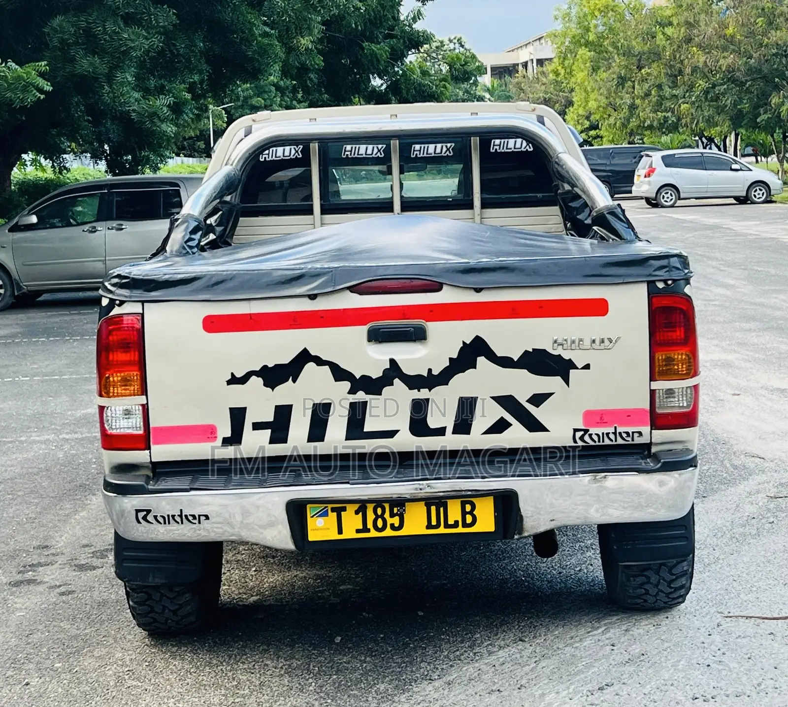 Toyota Hilux 2008 White