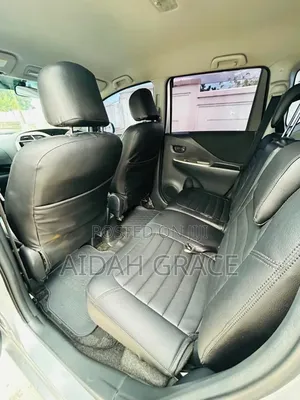 Toyota Ractis 2009 Silver