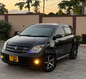 Toyota IST 2004 Black