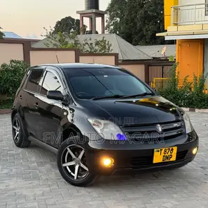 Toyota IST 2004 Black