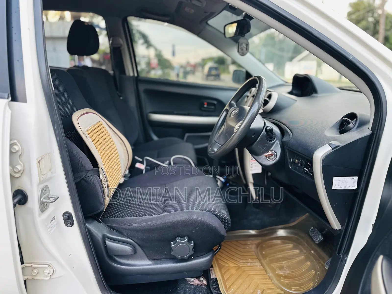 Toyota IST 2004 White