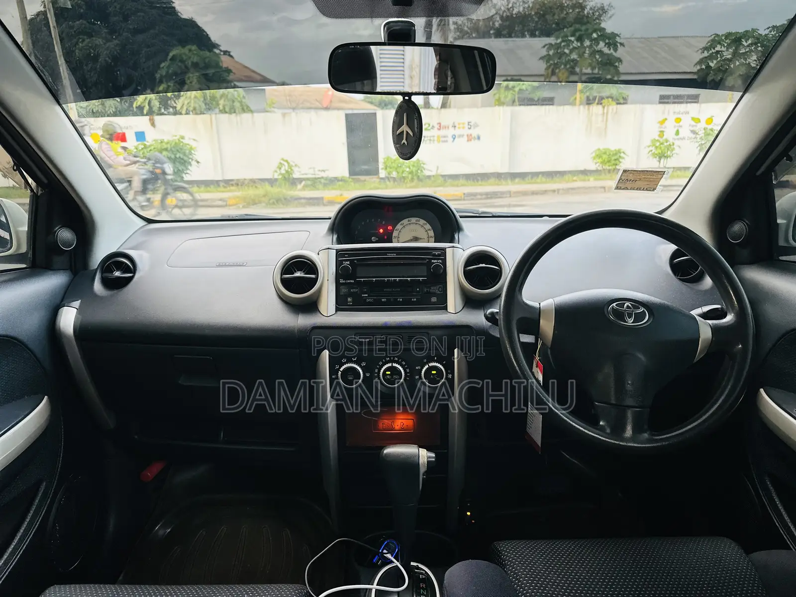 Toyota IST 2004 White