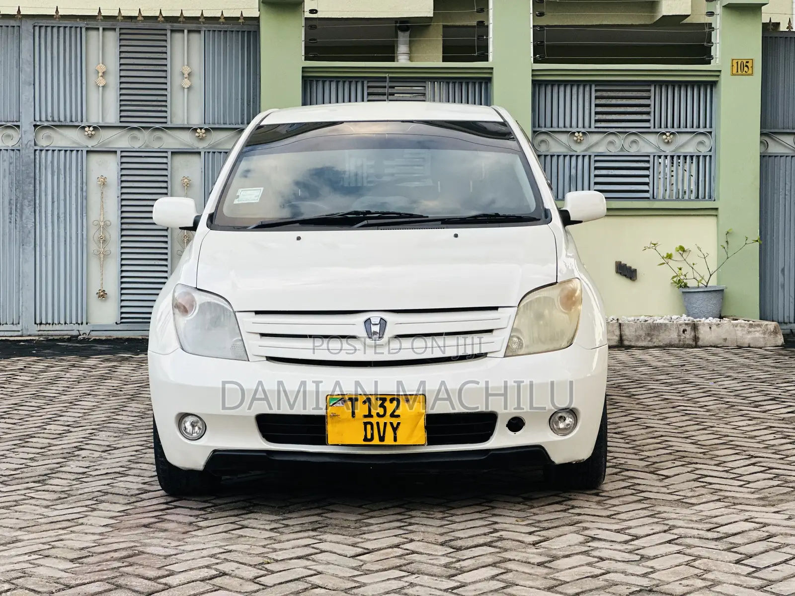 Toyota IST 2004 White