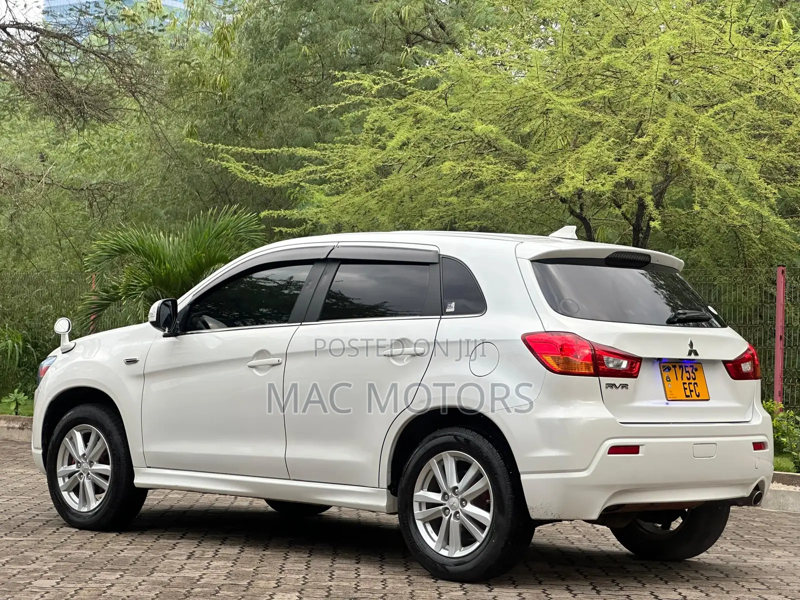 Mitsubishi RVR 2.0 2012 White