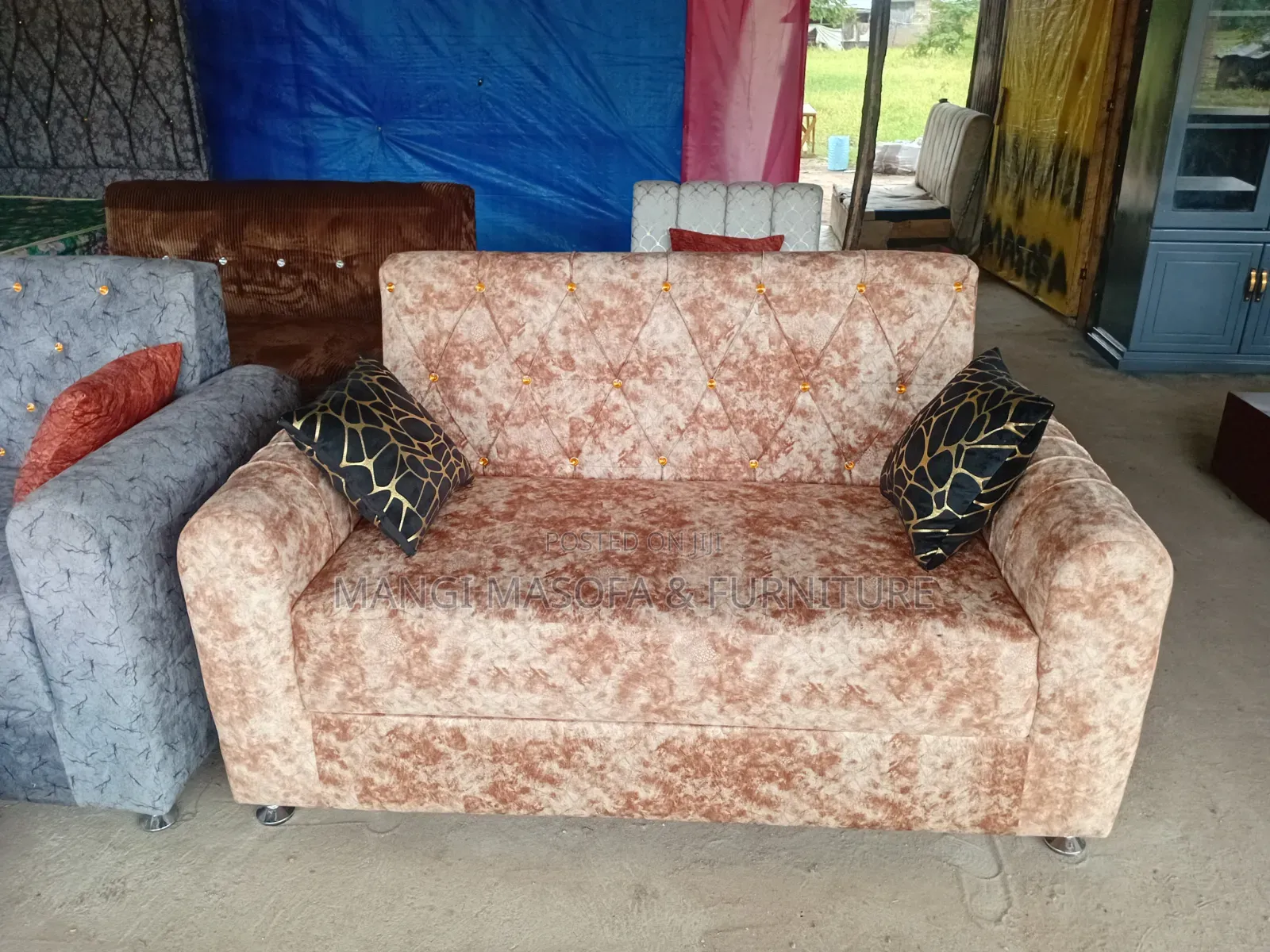 Sofa Ya Watu Wawili