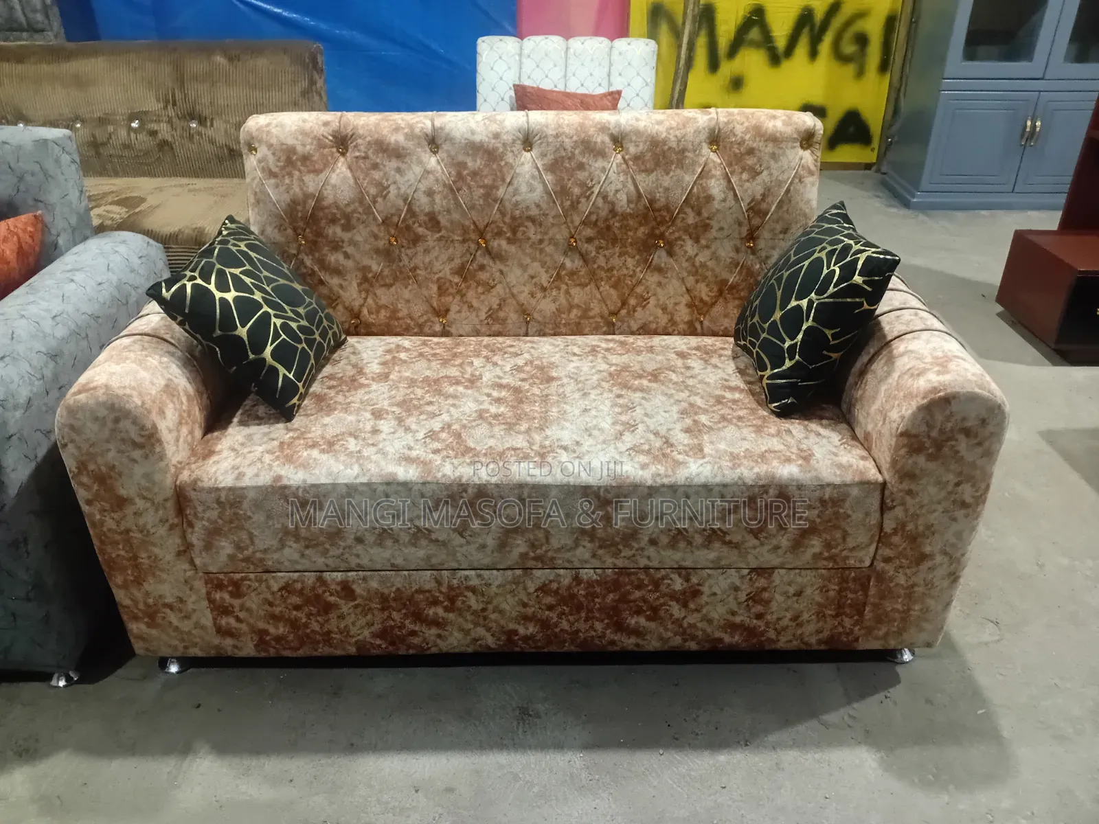 Sofa Ya Watu Wawili