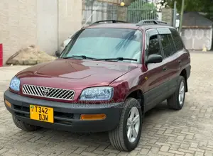 Toyota RAV4 2004 Maroon