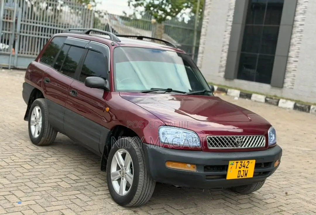 Toyota RAV4 2004 Maroon