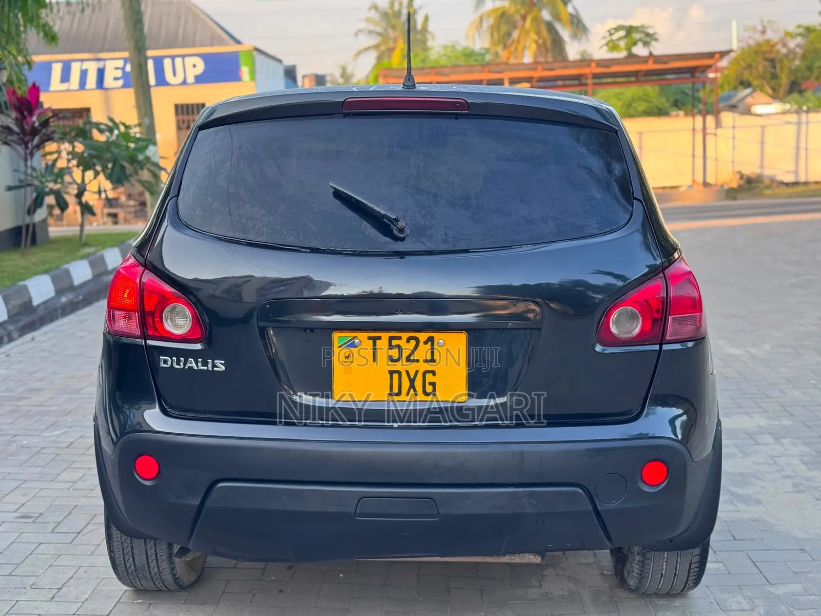Nissan Dualis 2010 Black
