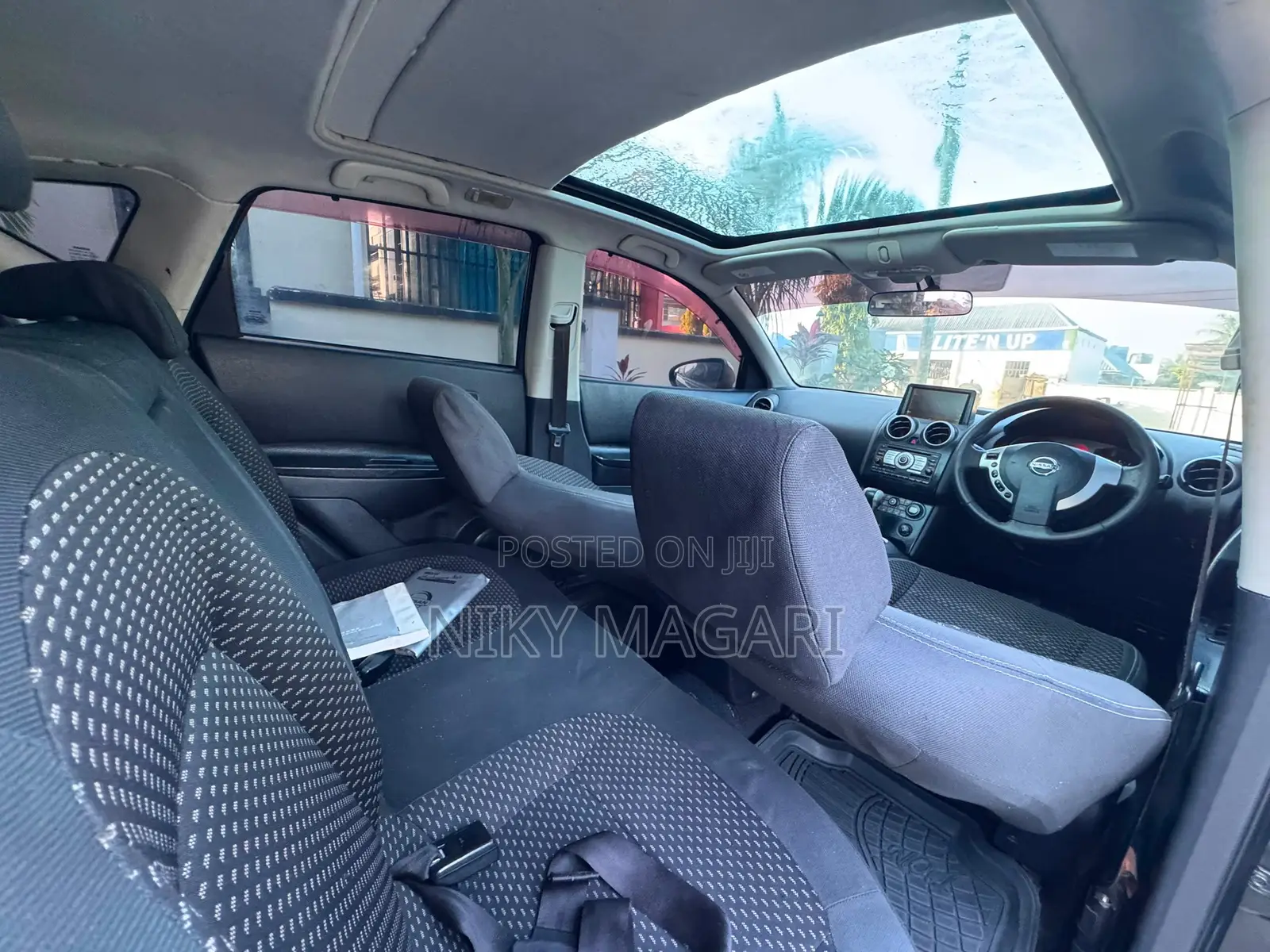Nissan Dualis 2010 Black