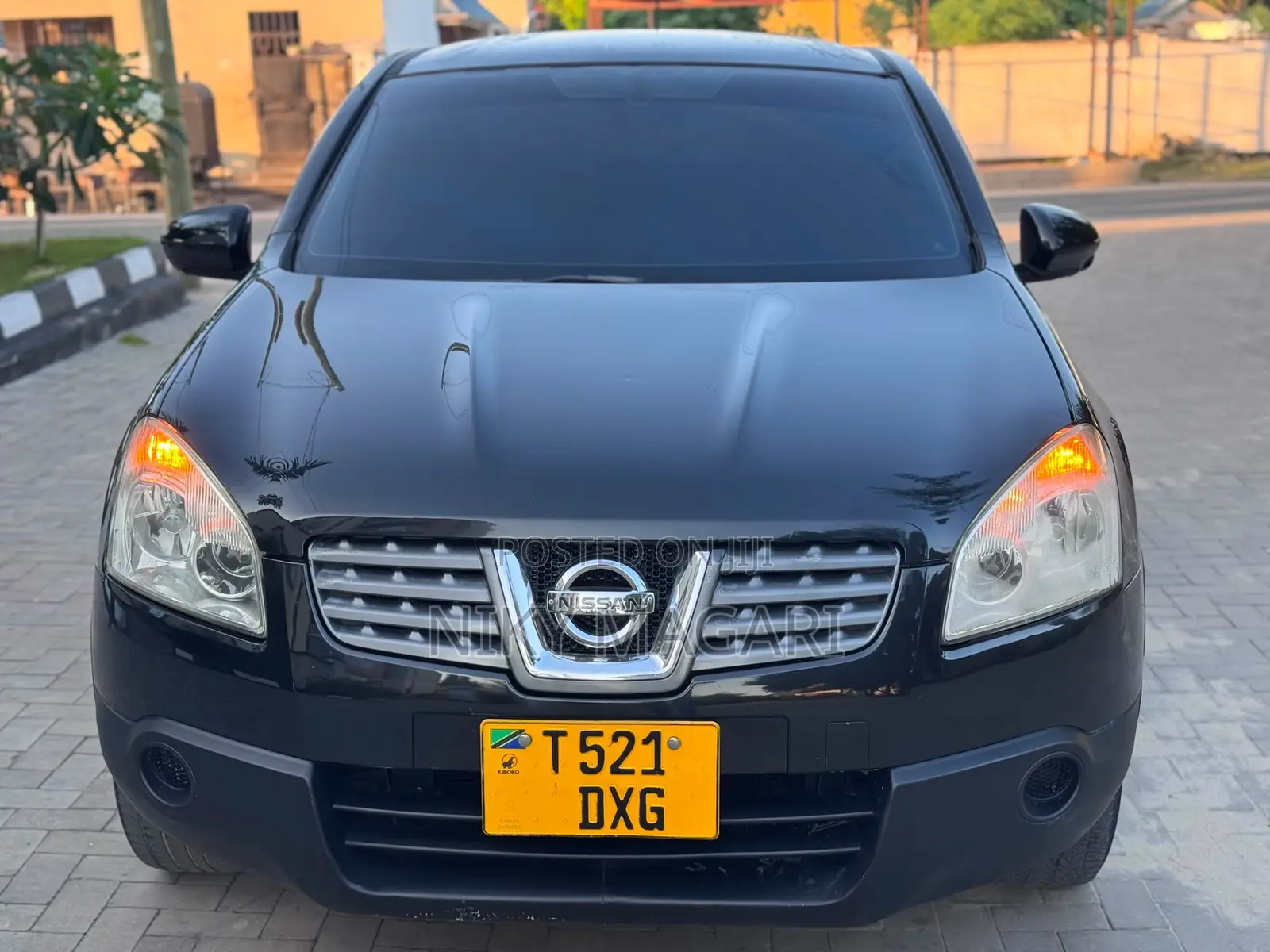 Nissan Dualis 2010 Black
