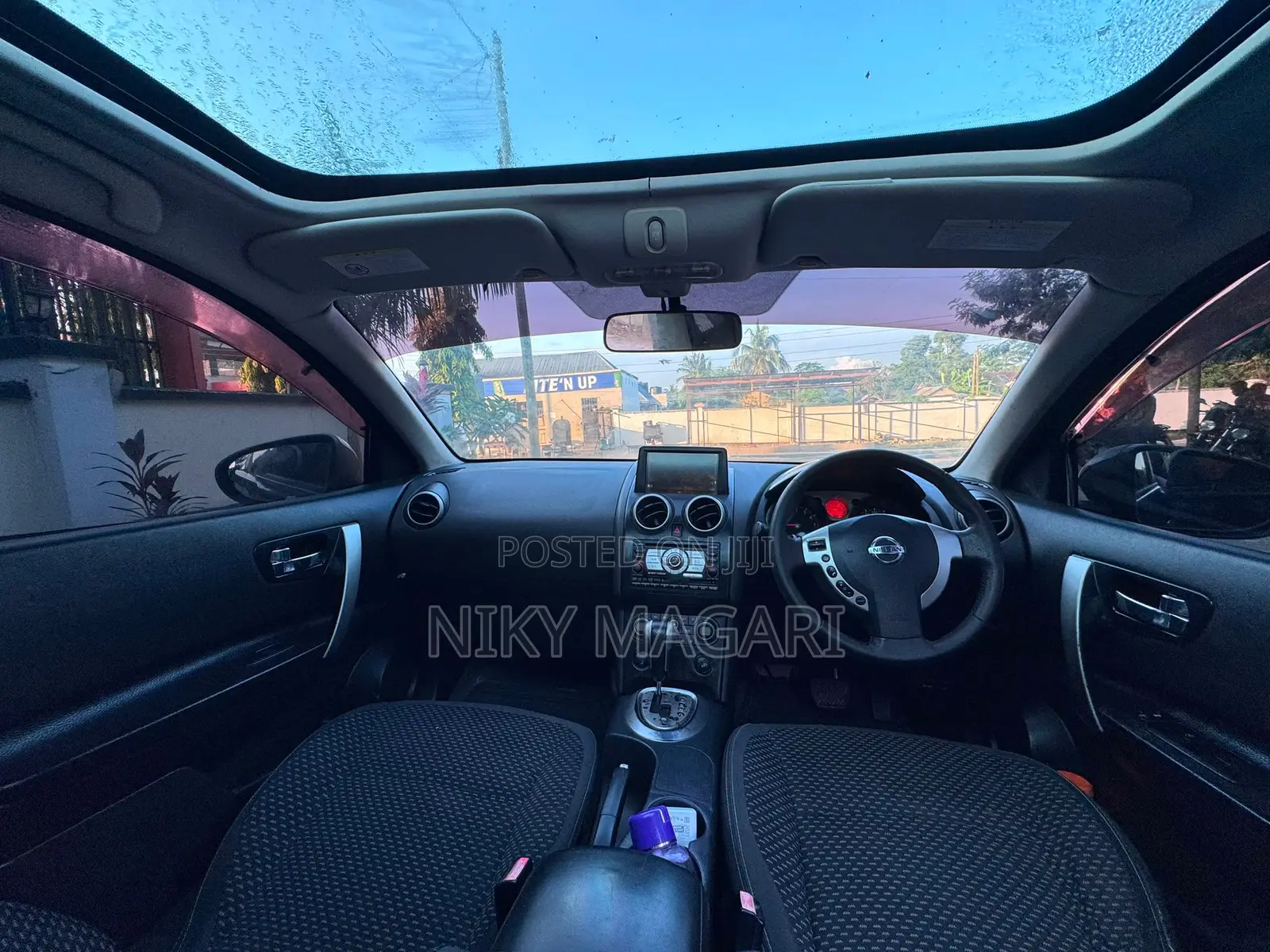 Nissan Dualis 2010 Black