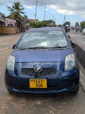 Toyota Vitz 2010 Blue