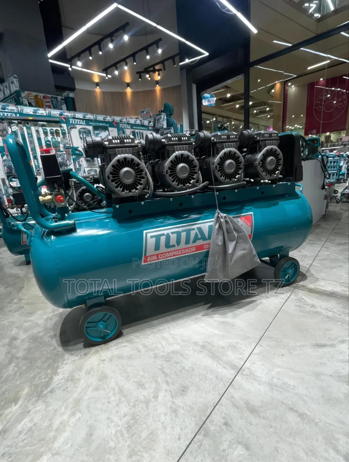 Total Silent Air Compressor 150l 6.4hp