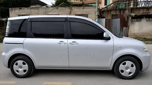 Toyota Sienta 1.5 AWD 2006 Silver