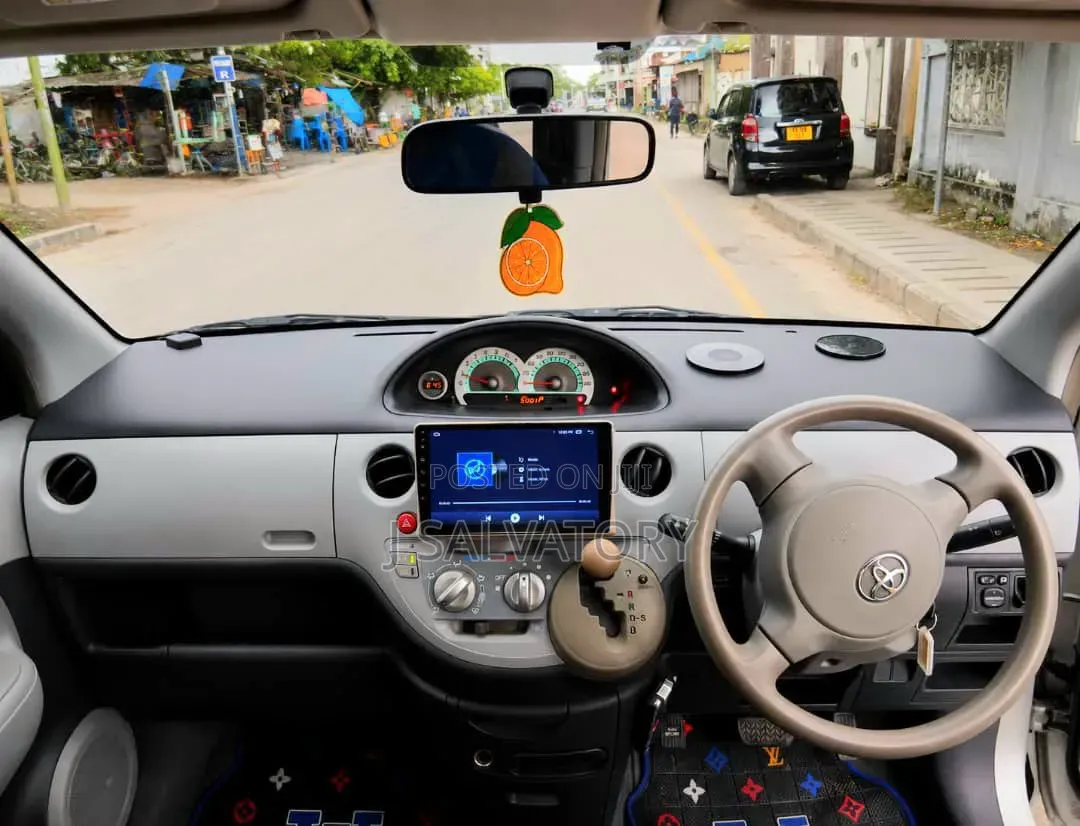Toyota Sienta 1.5 AWD 2006 Silver