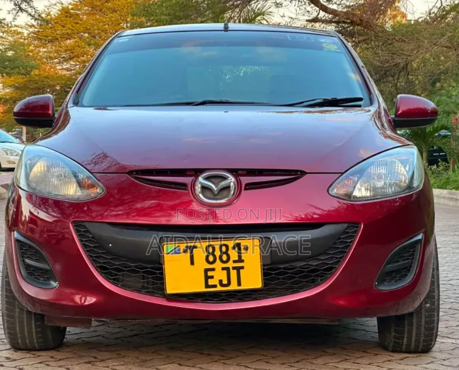 Mazda Demio 2012 Maroon