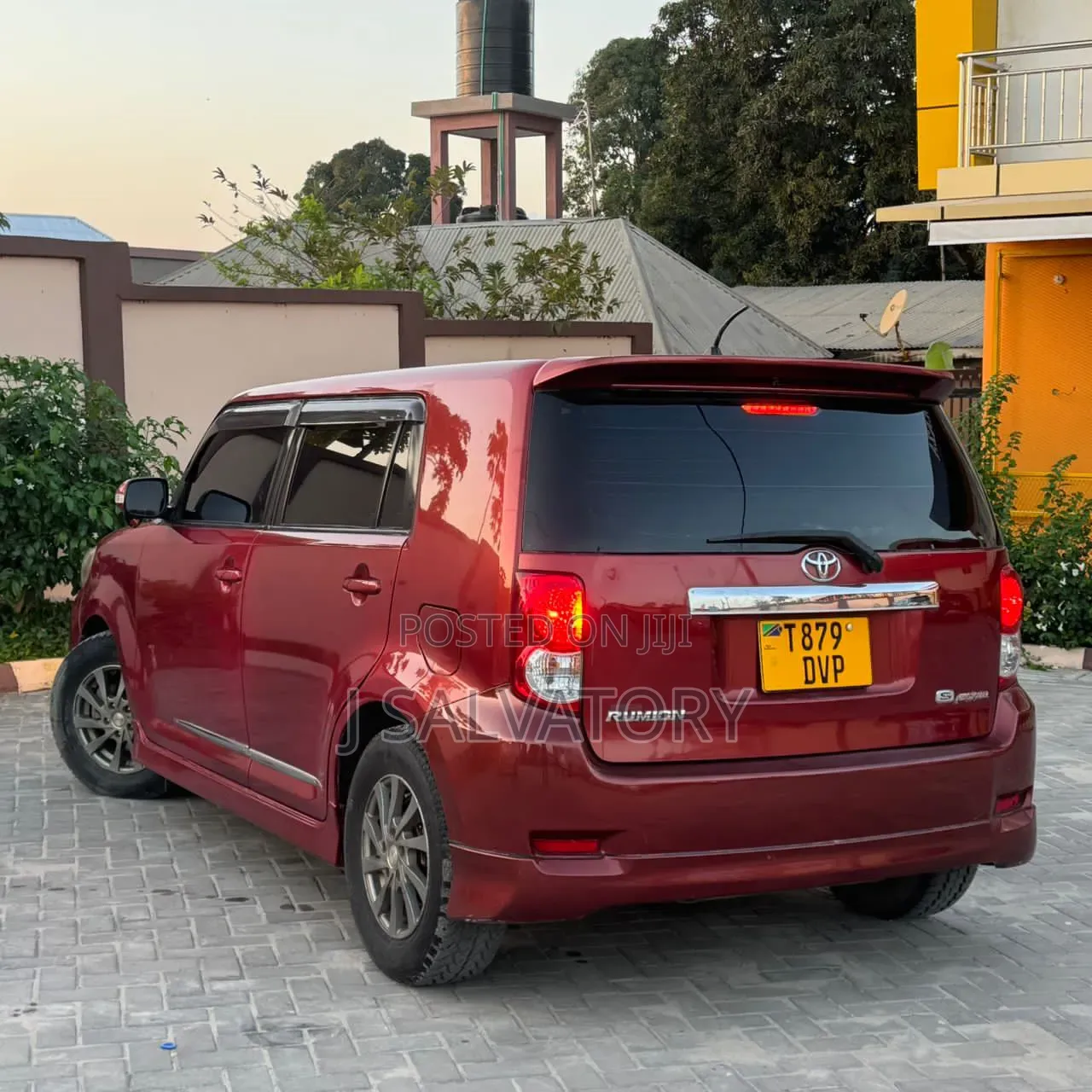 Toyota Corolla Rumion Hatchback 1.5 FWD 2008 Maroon