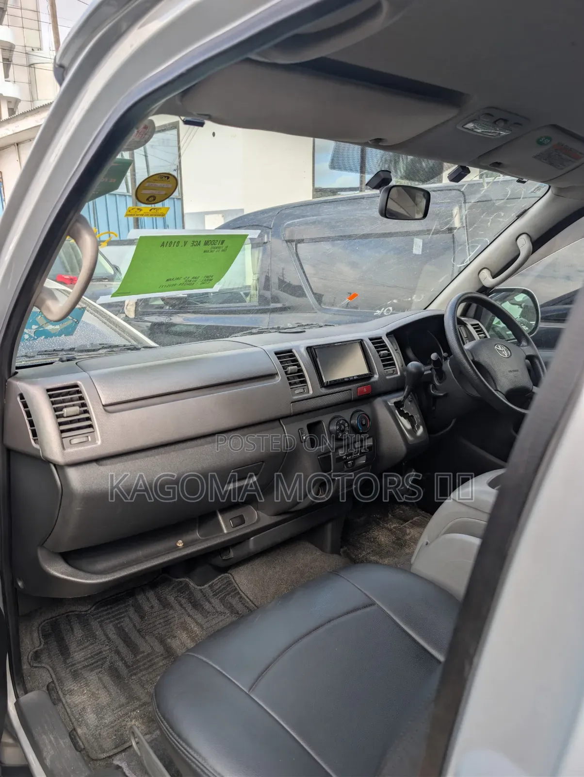 Toyota Quantum 2005 Silver