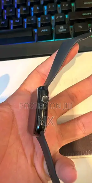 Apple Watch Series 11 42mm GPS